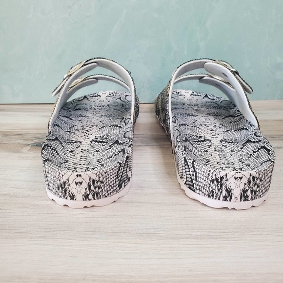 NEW Black and White Crystal Buckle Slide Sandals - Picture 8 of 9
